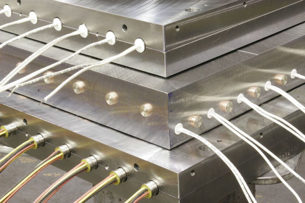 Mulizone/Multicell and Distributed Wattage Cartridge Heaters, Platen Heaters Multi Zone/Distributed Wattage Cartridhe Heaters with Platens